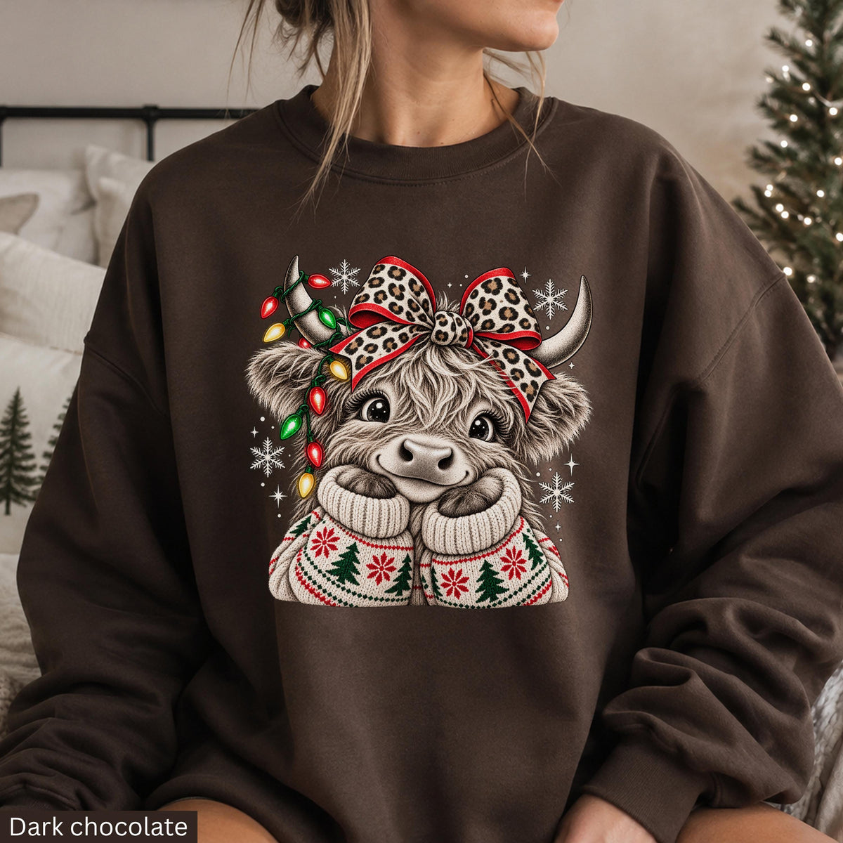 Christmas Highland Cow T-Shirt Sweatshirt Hoodie – Cute Fluffy Cow Leopard Bow Christmas Lights Holiday Graphic Apparel