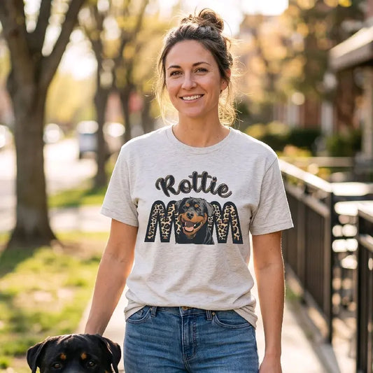 Rottie Mom Rottweiler Dog Mama Graphic T Shirt